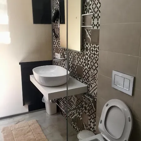 Chrisselen Palazzo Colombo דירה